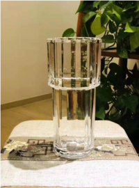 Water tower vertical strip glass vase