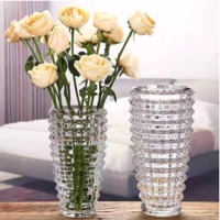 Round-checked glass vase