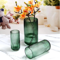 Vertical straight glass vase